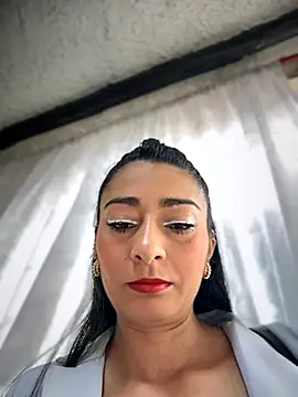 BELLA--26 online show from 09.15.25