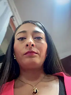 BELLA--26 online show from 10.10.25