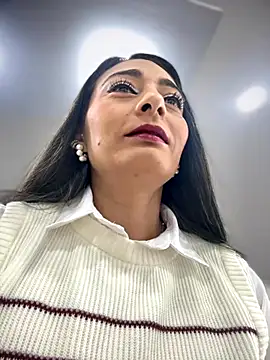 BELLA--26 online show from 12.02.25