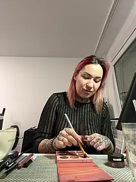 Snapshot of Mia-Fuchs chatting on 03.03.25 Mia-Fuchs online show from 03.03.25