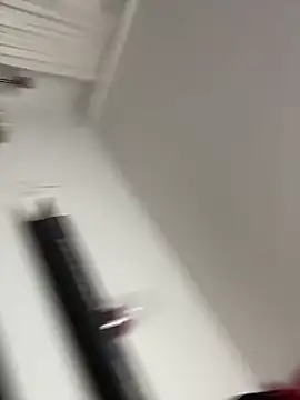 Snapshot of Mia-Fuchs chatting on 09.22.25 Mia-Fuchs online show from 09.22.25