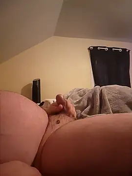 Snapshot of thickdaddy10 chatting on 02.05.25 thickdaddy10 online show from 02.05.25