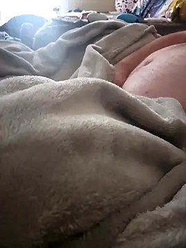 Snapshot of thickdaddy10 chatting on 03.21.25 thickdaddy10 online show from 03.21.25