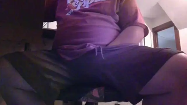 Snapshot of thickdaddy10 chatting on 11.12.25 thickdaddy10 online show from 11.12.25