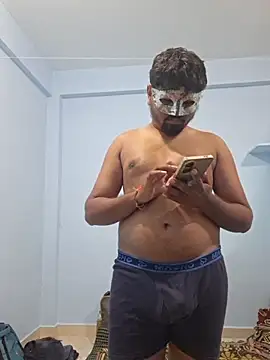 Desi Heat online show from 11.12.25