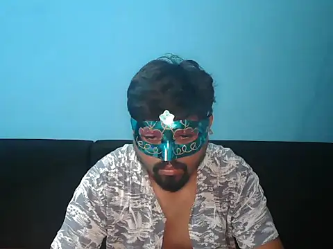 Snapshot of Desi_Heat chatting on 04.19.26 Desi Heat online show from 04.19.26