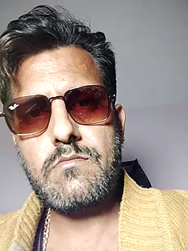 MAGNETICDADDY8 online show from 11.09.25