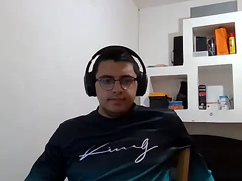 Snapshot of HotNatanIsraeli chatting on 11.02.25 HotNatanIsraeli online show from 11.02.25