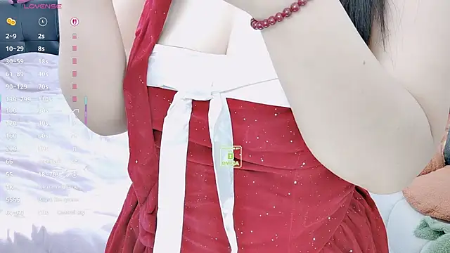 Snapshot of Mi--Manchi chatting on 12.19.25 Mi--Manchi online show from 12.19.25