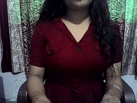 Snapshot of SIYA_MAVI chatting on 10.26.25 SIYA MAVI online show from 10.26.25