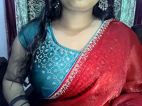 Snapshot of SIYA_MAVI chatting on 07.16.26 SIYA MAVI online show from 07.16.26