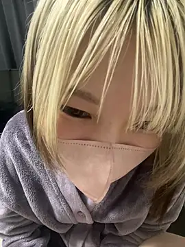 Snapshot of Hikaru-chan chatting on 01.31.25 Hikaru-chan online show from 01.31.25