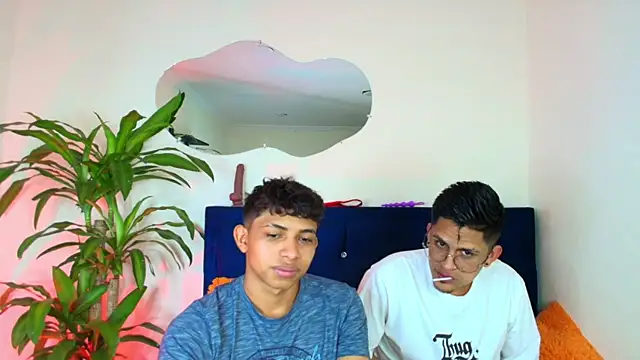 twinkmilk  online show from 01.23.25