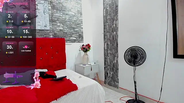 Snapshot of Emily_sc chatting on 01.08.25 Emily sc online show from 01.08.25