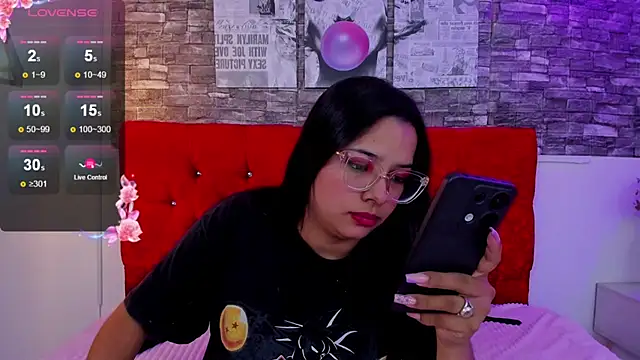 Snapshot of Emily_sc chatting on 01.10.25 Emily sc online show from 01.10.25