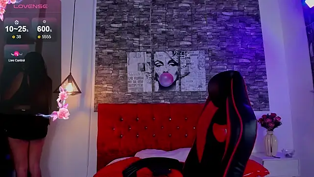 Snapshot of Emily_sc chatting on 01.25.25 Emily sc online show from 01.25.25