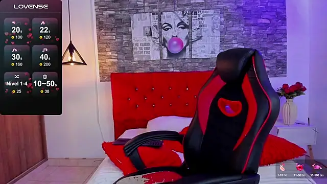 Snapshot of Emily_sc chatting on 09.19.25 Emily sc online show from 09.19.25