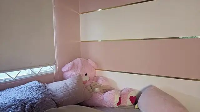 Charlotte  Miller online show from 10.17.25