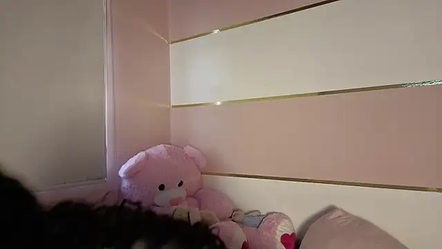 Charlotte  Miller online show from 11.04.25