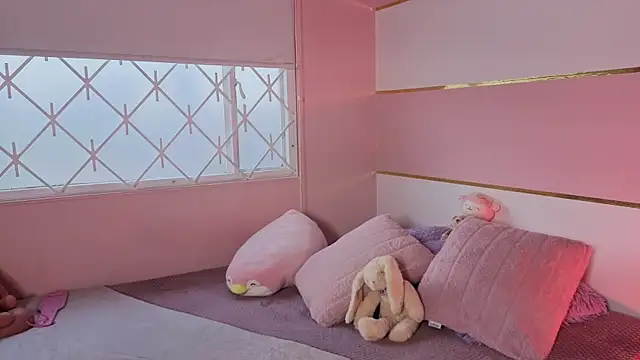 Charlotte  Miller online show from 11.14.25