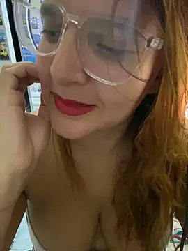 AliceRuivinha2 online show from 01.24.25
