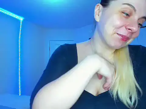 HappyIva online show from 03.02.25