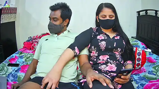 Snapshot of Hot_Nila chatting on 12.02.25 Hot Nila online show from 12.02.25