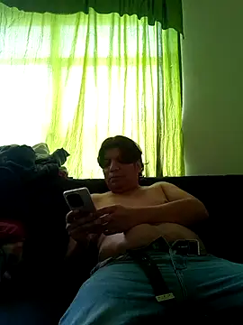 Snapshot of escorpio50jt chatting on 08.06.26 escorpio50jt online show from 08.06.26