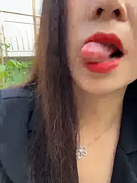 SSSniang- online show from 04.24.26