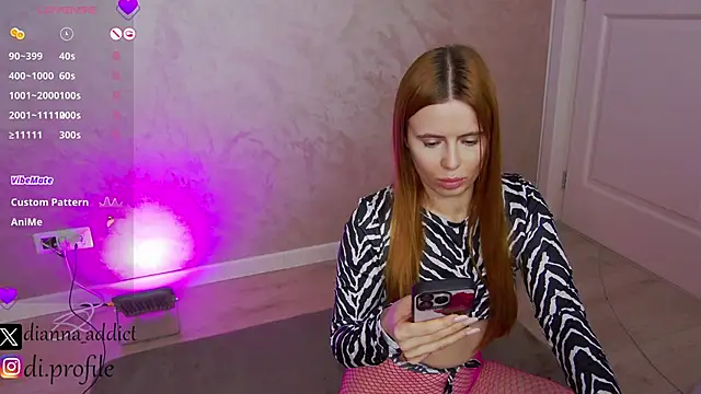 Snapshot of uhlala__ chatting on 02.19.25 uhlala online show from 02.19.25