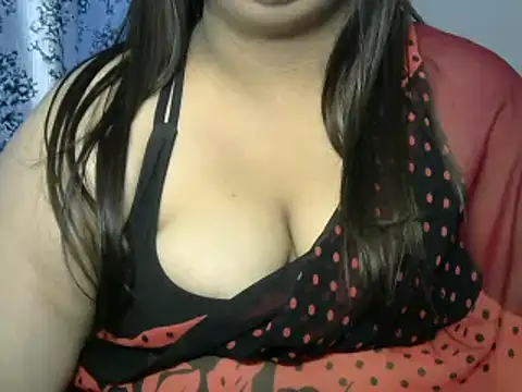 Snapshot of Jenny_lovee chatting on 01.06.25 Jenny lovee online show from 01.06.25