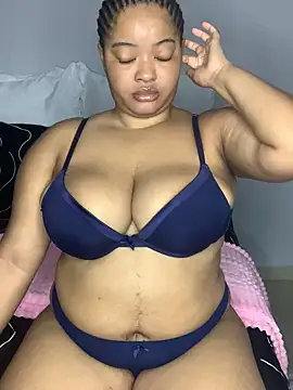 Snapshot of sexytinashe21 chatting on 10.16.25 sexytinashe21 online show from 10.16.25