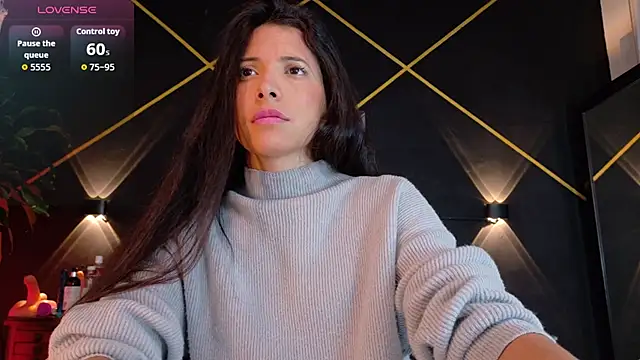 Snapshot of amabel_zambrano chatting on 11.18.25 amabel zambrano online show from 11.18.25