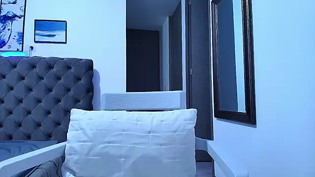 Snapshot of stellaallen24 chatting on 01.28.25 stellaallen24 online show from 01.28.25