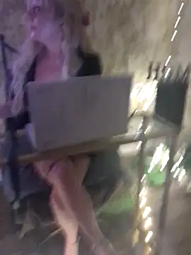 Snapshot of ImogenBrooke chatting on 10.16.25 ImogenBrooke online show from 10.16.25