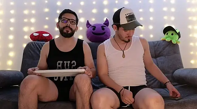 Snapshot of ErickBrant chatting on 03.21.25 ErickBrant online show from 03.21.25