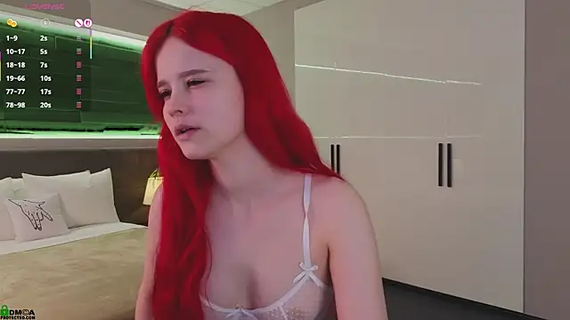 Snapshot of Rina_Red chatting on 11.16.25 Rina Red online show from 11.16.25