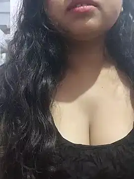 BigAssSarah online show from 01.05.25