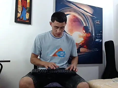 Snapshot of Cris_steban1 chatting on 02.14.26 Cris steban1 online show from 02.14.26