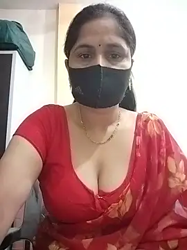 Snapshot of priyancyfun chatting on 05.14.26 priyancyfun online show from 05.14.26