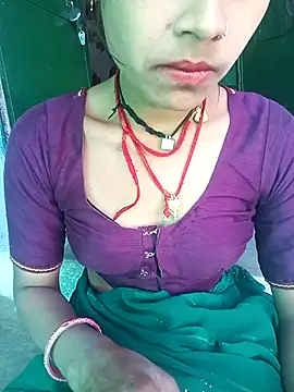 Snapshot of Amaya_Bajwa chatting on 03.19.25 Amaya Bajwa online show from 03.19.25