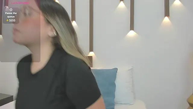 antonella cutie  online show from 02.04.25