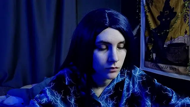 Snapshot of Hyeon_Jin chatting on 02.09.25 Hyeon Jin online show from 02.09.25