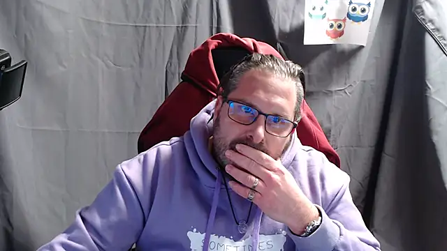 Snapshot of Streamlove77 chatting on 01.08.25 Streamlove77 online show from 01.08.25