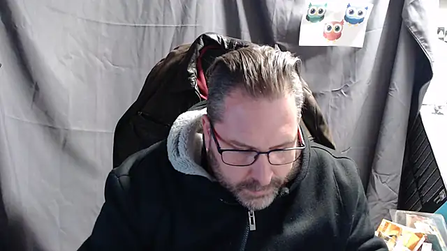 Snapshot of Streamlove77 chatting on 01.11.25 Streamlove77 online show from 01.11.25