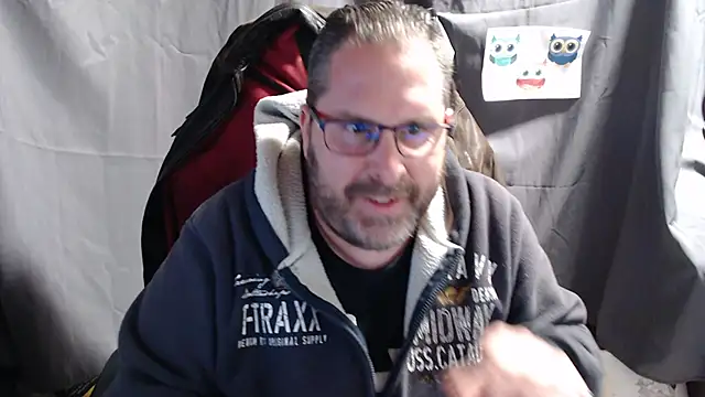 Snapshot of Streamlove77 chatting on 01.18.25 Streamlove77 online show from 01.18.25