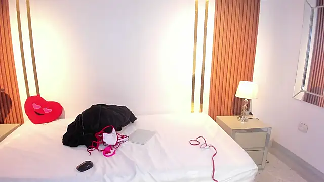 TylerBloom online show from 11.03.25