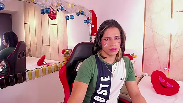 Snapshot of TylerBloom chatting on 12.15.25 TylerBloom online show from 12.15.25