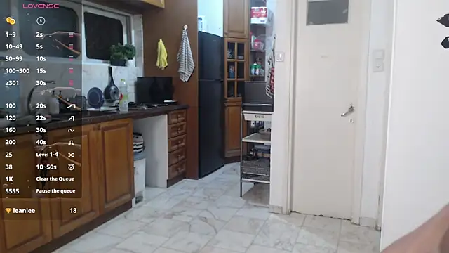 Snapshot of todddantes25 chatting on 02.01.25 todddantes25 online show from 02.01.25