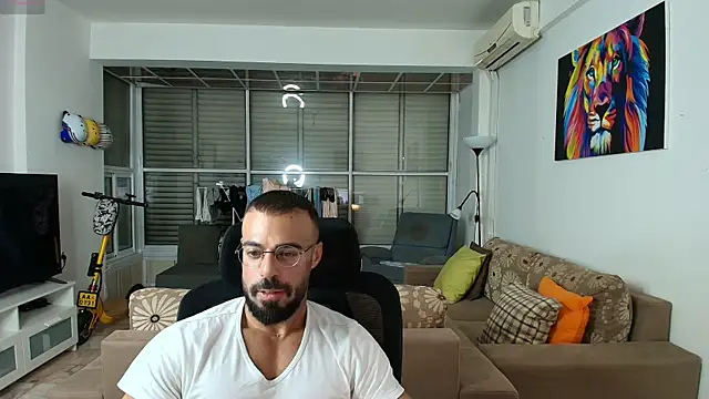 Snapshot of todddantes25 chatting on 12.04.25 todddantes25 online show from 12.04.25